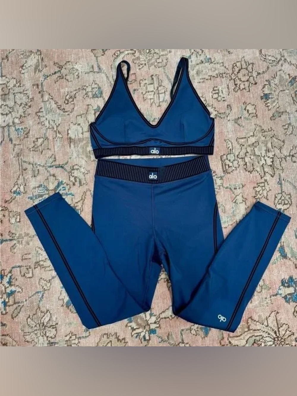 ALO Yoga Navy Blue Seam Detail High-Waist Track Pants & Bralette Set